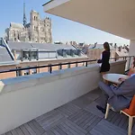 Mercure Cathedrale Hotel 4*