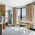 Hotel Mercure Cathedrale 4*