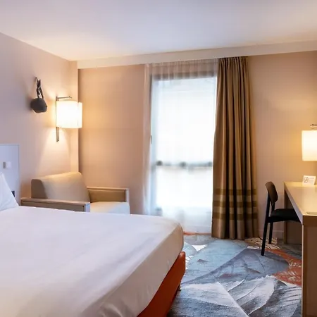 Mercure Cathedrale מלון אמיינס