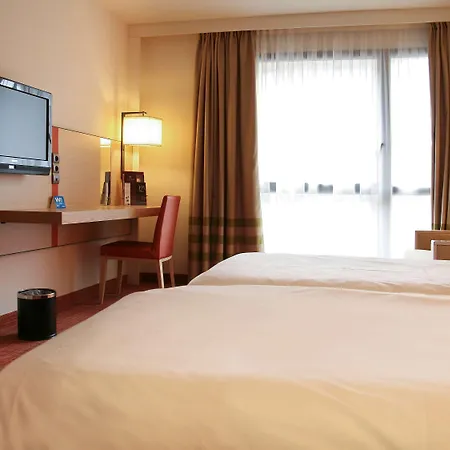 Mercure Cathedrale Hotel 4*