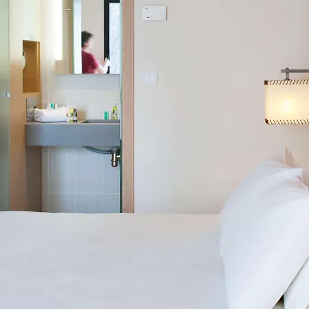 מלון Mercure Cathedrale אמיינס