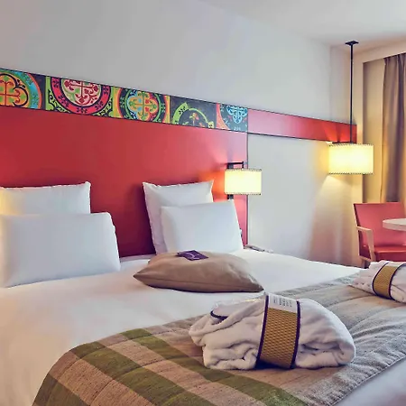 מלון Mercure Cathedrale 4*
