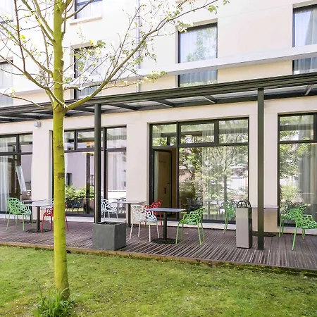 Mercure Cathedrale Hotel 4*
