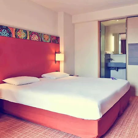 מלון Mercure Cathedrale אמיינס