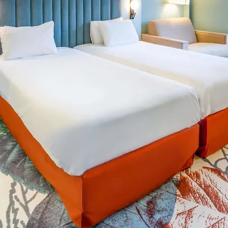 Mercure Cathedrale Hotel 4*