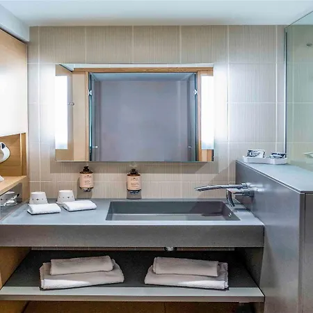 Ξενοδοχείο Mercure Cathedrale 4*