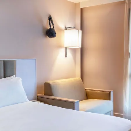 Mercure Cathedrale מלון אמיינס