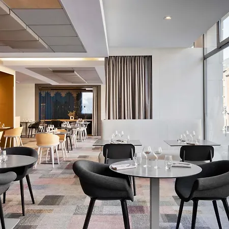 Mercure Cathedrale Hotel 4*