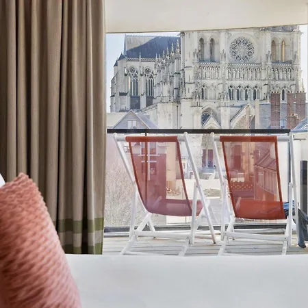 Mercure Cathedrale אמיינס
