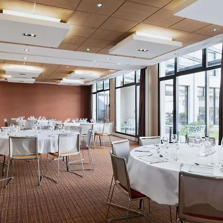 Mercure Cathedrale 4* אמיינס