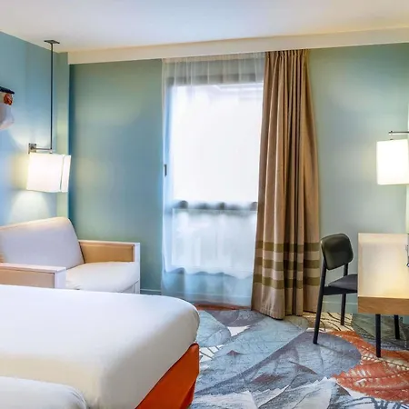 Mercure Cathedrale אמיינס