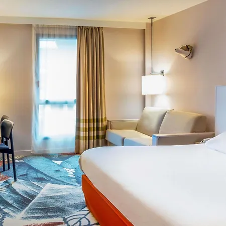 Mercure Cathedrale מלון