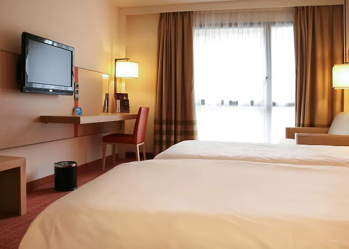 Mercure Cathedrale Hotel 4*