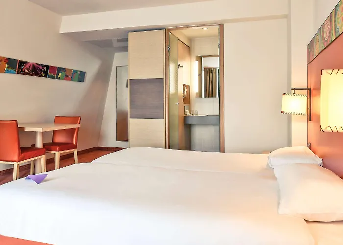 Mercure Cathedrale אמיינס