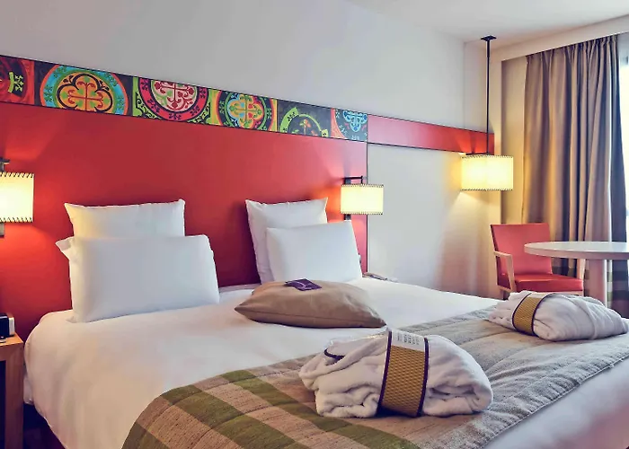 מלון Mercure Cathedrale 4*